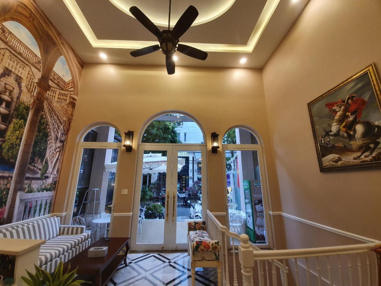 Saigon By Night Luxury Hotel Πόλη Χο Τσι Μινχ Εξωτερικό φωτογραφία